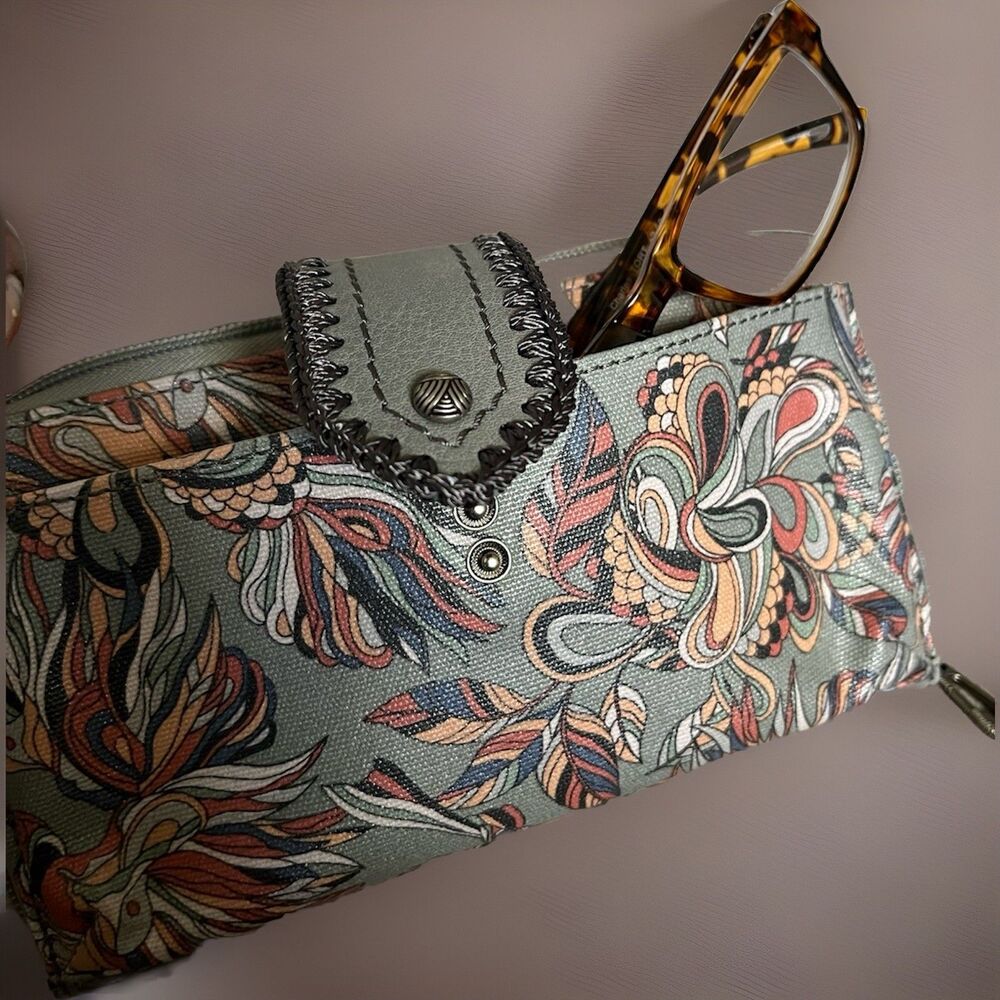 SAKROOTS Coated Crossbody Organizer Wallet Purse Bradly Paisley Orig. $34.99 NEW